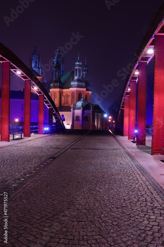 Katedra Poznań, noc, most biskupa Jordana © Marcin