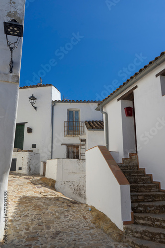 bonita calle del municipio de castellar de la frontera en la provincia de Cádiz, Andalucía © Antonio ciero