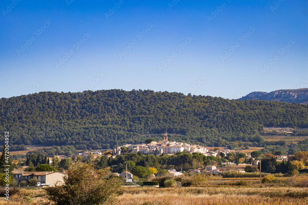 vue du village de Sablet dans le Vaucluse