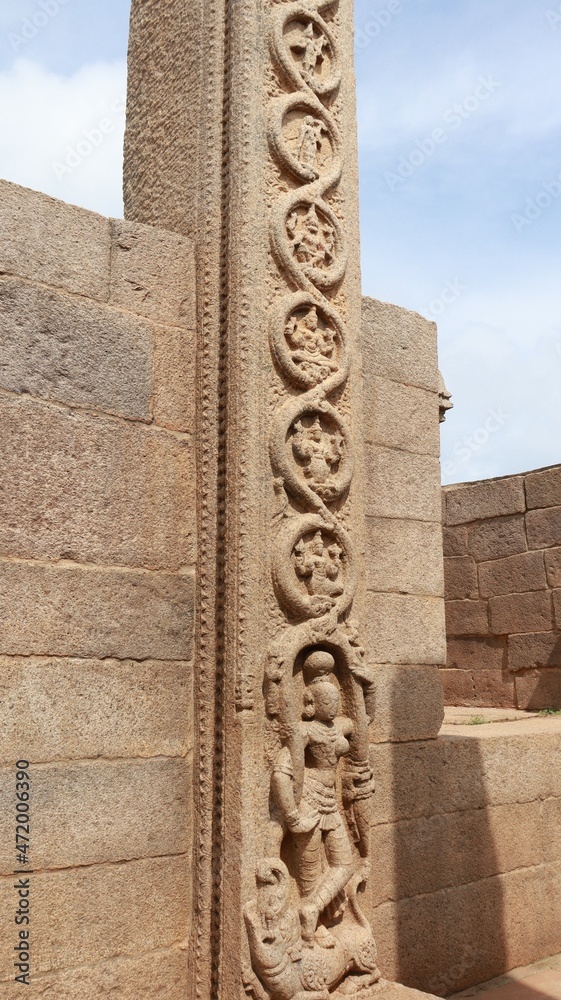 It is considered to belong to the Vijayanagara period. Beautiful sculptures can be seen in the gates of the tower of the temple. Its one side wall. This is an unfinished temple.