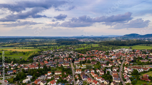 Fototapeta Naklejka Na Ścianę i Meble -  Kleinstadt aus der Luft