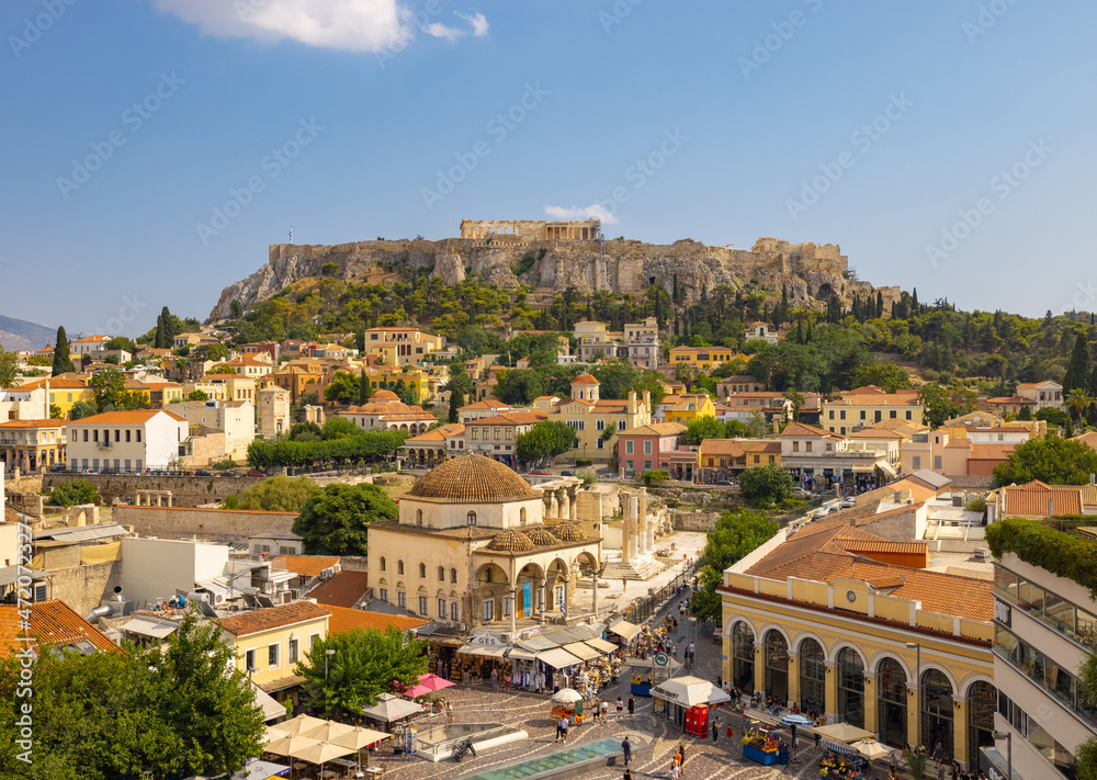 Naklejka premium Aerial panoramic view of Monastiraki square and the ancient Parthenon on Acropolis hill in Athens, Greece.