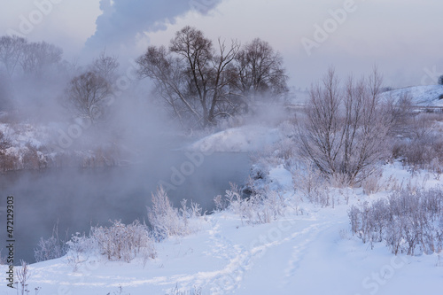 foggy dawn over the river © Evgenii Ryzhenkov