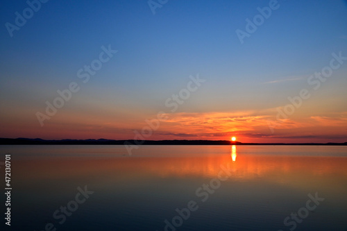 クッチャロ湖の夕日 © 聡 足立