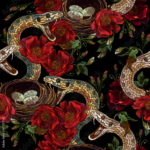 Embroidery snake, bird nest and red roses flowers. Dark gothic halloween seamless pattern. Medieval fairy tale art. Fashion clothes template and t-shirt design