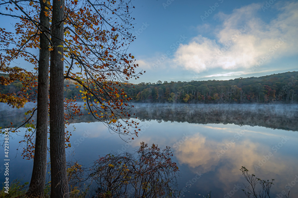 Fototapeta premium Harriman State Park in late autumn