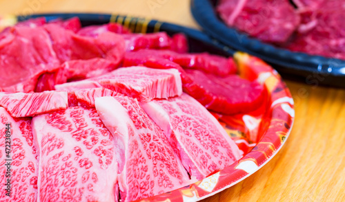 Wallpaper Mural 
焼肉　生肉　盛合せ　【 贅沢 な 家飯 の イメージ 】
 Torontodigital.ca