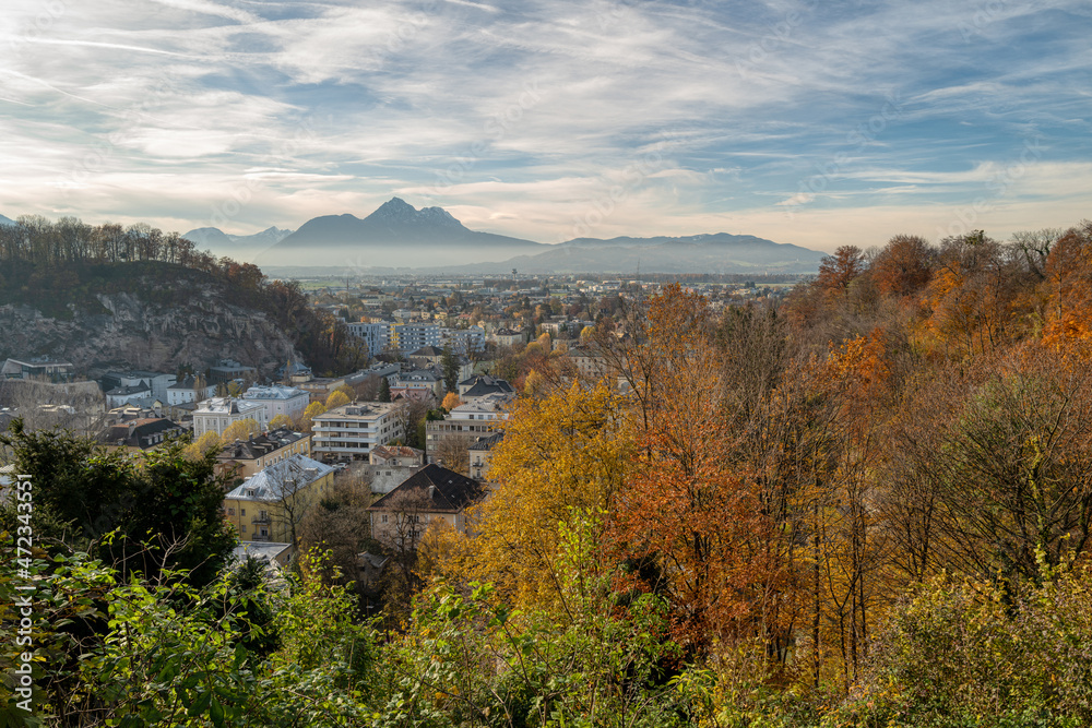 Blick vom Mönchsberg auf Salzburg


