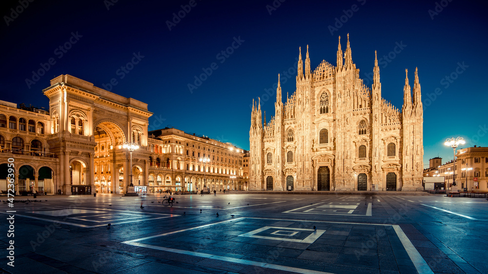 Naklejka premium Milan Duomo cathedral at dawn Italy travel destinations