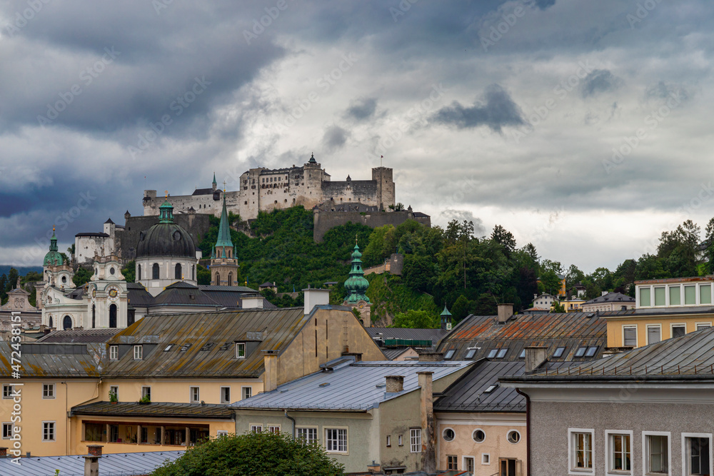 Fototapeta premium Burg Hohensalzburg in Salzburg