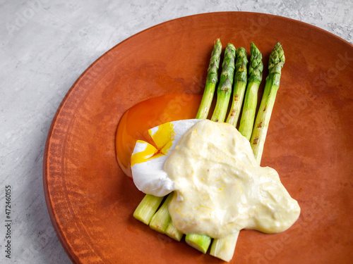 Grilled asparagus, poached egg and its parmesan coulis.