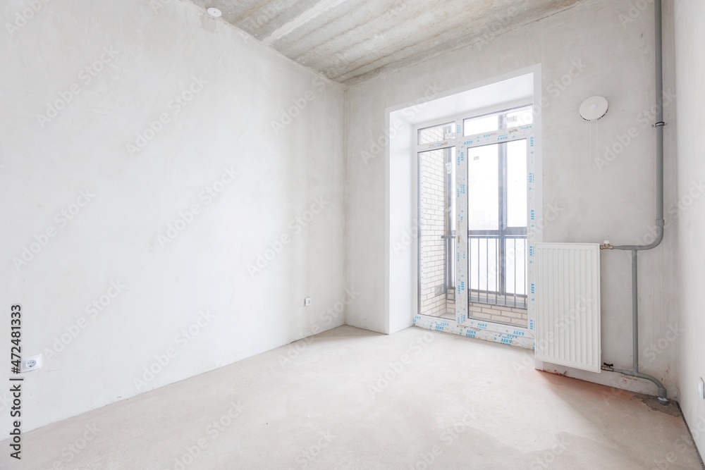 Fototapeta premium interior of the apartment without decoration in gray colors