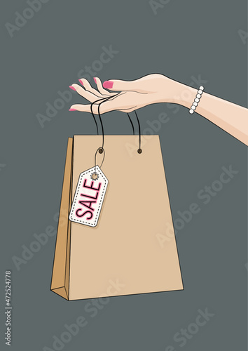 Dłoń trzymająca papierową torbę na zakupy z zawieszką "sale". Kobieca ręka z beżową torebką. Koncept wyprzedaży. Ilustracja wektorowa.
