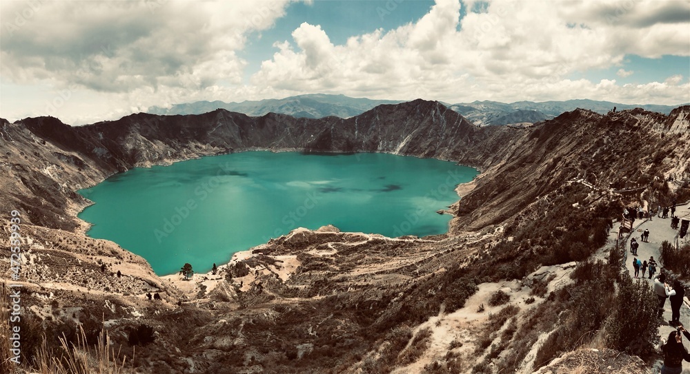 Obraz premium lake and mountains