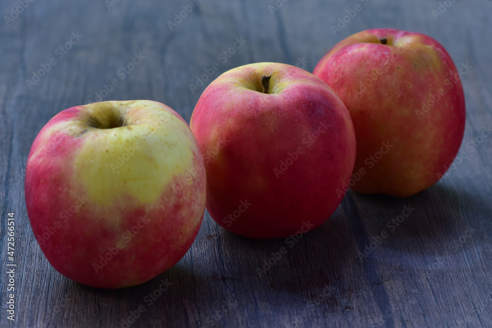Pacific Rose Apple, the distinctive rosy red blush makes this apple too pretty to resist. A natural Gala Splendour cross, gets its signature pink hue from Splendour, and its unique taste profile. Pacific Rose Apple, the distinctive rosy red blush makes this apple too pretty to resist. A natural Gala Splendour cross, gets its signature pink hue from Splendour, and its unique taste profile.