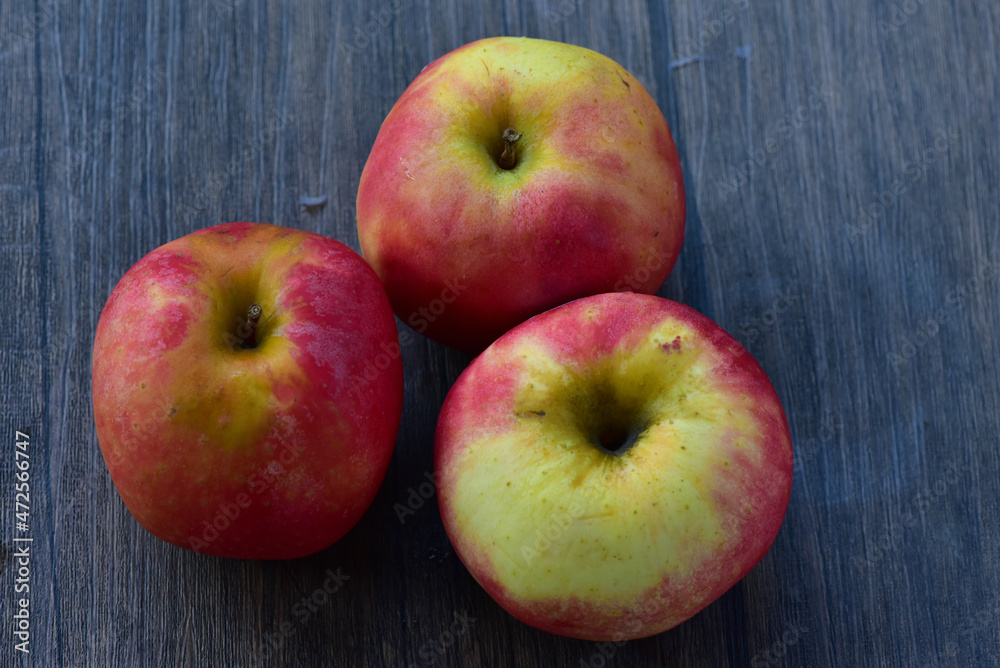 Pacific Rose Apple, the distinctive rosy red blush makes this apple too pretty to resist. A natural Gala Splendour cross, gets its signature pink hue from Splendour, and its unique taste profile. Pacific Rose Apple, the distinctive rosy red blush makes this apple too pretty to resist. A natural Gala Splendour cross, gets its signature pink hue from Splendour, and its unique taste profile.
