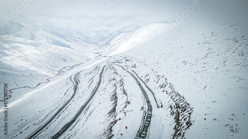 Schilderij op canvas Babusar Pass or Babusar Top is a mountain pass in Pakistan at the north of the 150 km long Kaghan Valley, connecting it via the Thak Nala with Chilas on the Karakoram Highway