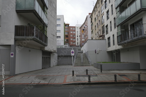 Fototapeta Naklejka Na Ścianę i Meble -  Urban environment in the city of Bilbao