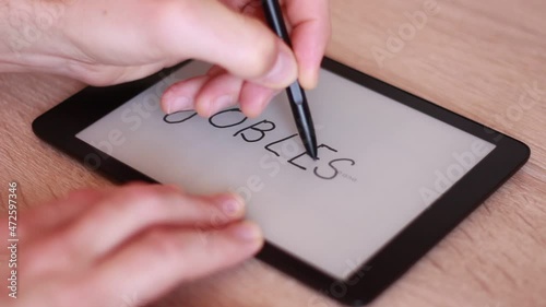 Inscription JOBLESS on Electronic tablet