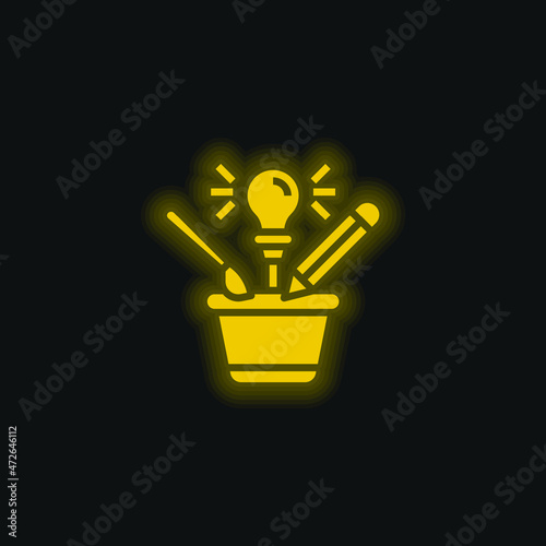 Brainstorm yellow glowing neon icon
