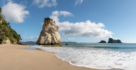 Poster Cathedral Cove Grote rots Cathedral Cove langetijdopname  © Tomas Bazant