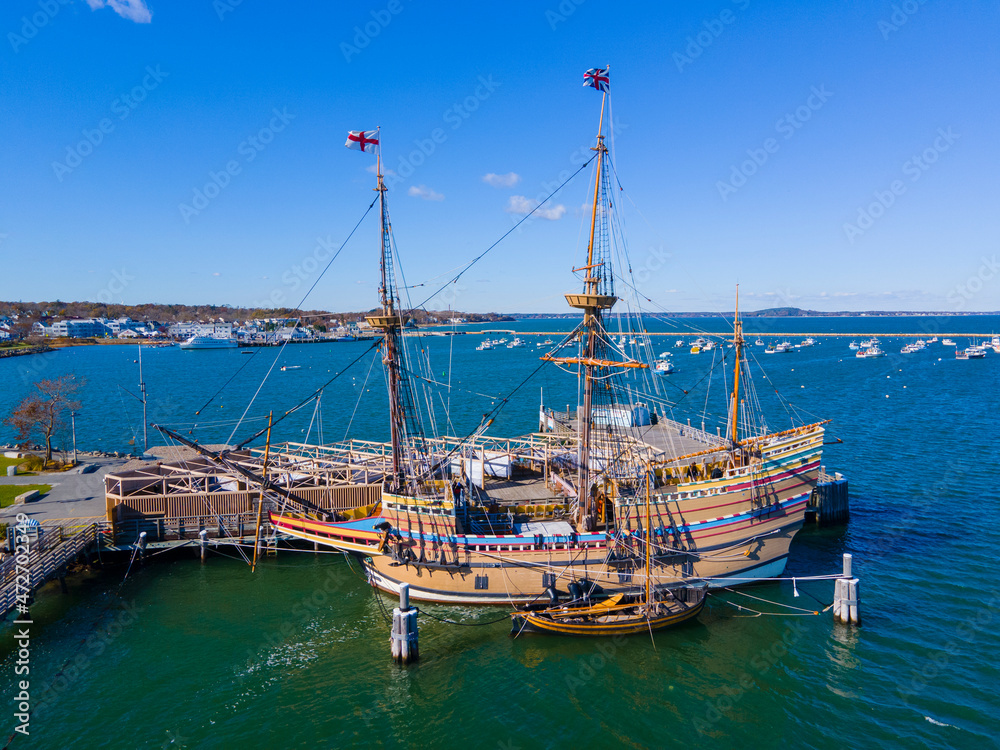 Mayflower II is a reproduction of the 17th century ship Mayflower docked at town of Plymouth, Massachusetts MA, USA. Mayflower II is a reproduction of the 17th century ship Mayflower docked at town of Plymouth, Massachusetts MA, USA.