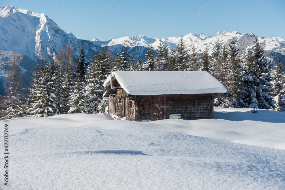 Skihütte in den Bergen des Zillertals in Tirol