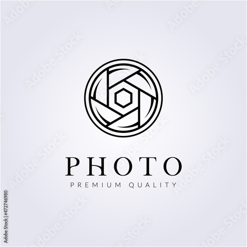 simple shutter budge emblem logo line art simple minimalist modern vector icon illustration design