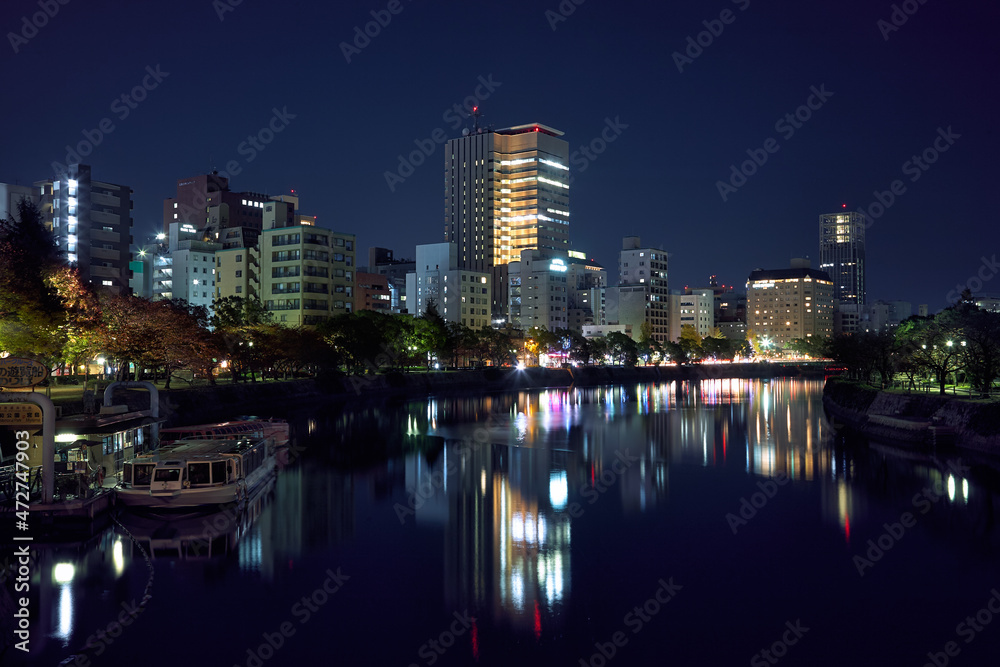 Fototapeta premium Ota River at night. Hiroshima. Japan