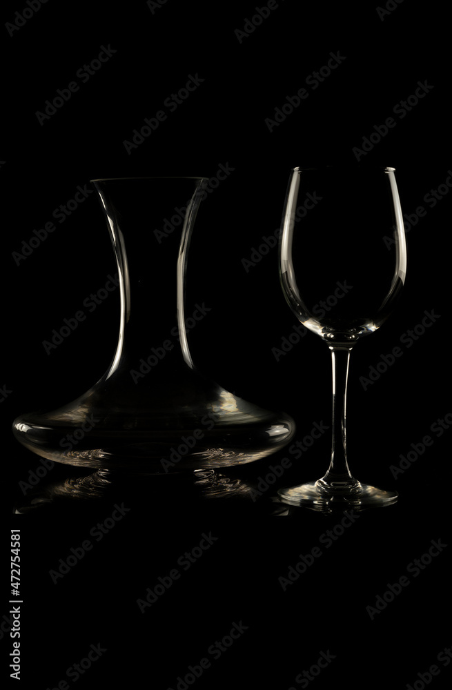 empty wine glass. Set of empty crystal wine glasses, with black background and transparent tones. empty wine glass. Set of empty crystal wine glasses, with black background and transparent tones.