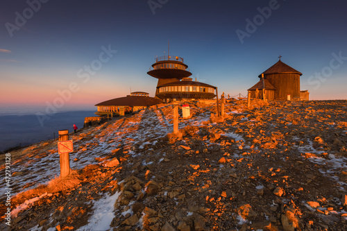 Fototapeta Naklejka Na Ścianę i Meble -  A view of Śnieżka and the characteristic discs placed on its top