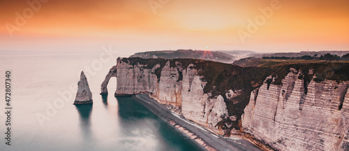 Canvas coastal landscape along the Falaise d'Aval the famous white cliffs of Etretat vi