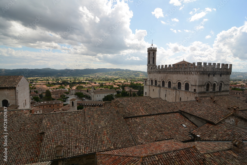veduta di Gubbio città medievale dell'Umbria