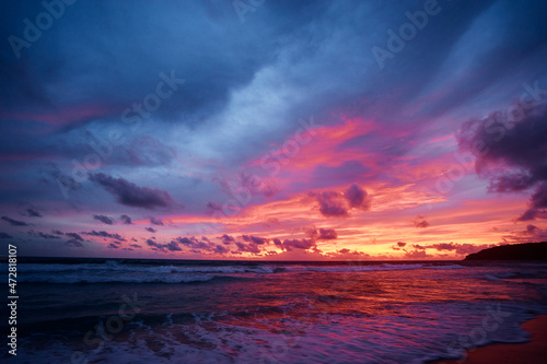 Beautiful landscape. Sunset on the sea shore. © luengo_ua