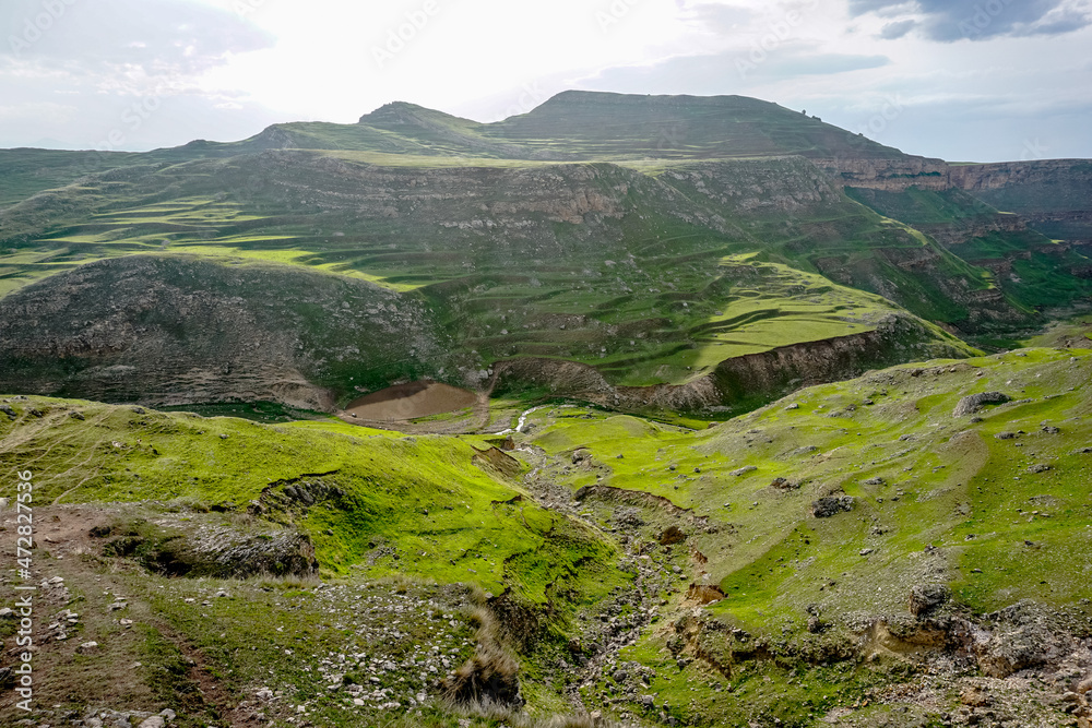 Fototapeta premium Picturesque green valley and mountains in Dagestan