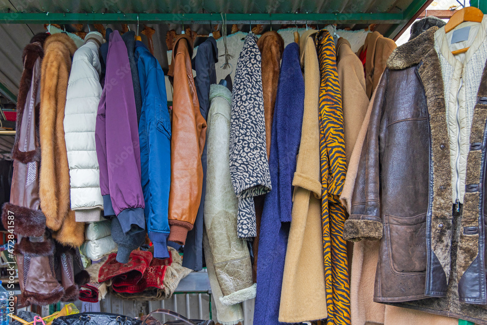 Vintage Clothing Market