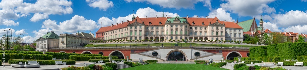 Panorama of the Eastern facade of the Royal Castle in Warsaw and the The Tin-Roofed Palace. View of The Kubicki Arcades and the garden