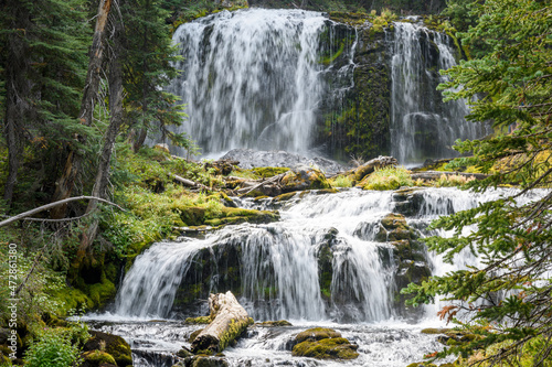Fototapeta Naklejka Na Ścianę i Meble -  Linton Falls, Three Sisters Wilderness, Willamette National Forest, Oregon