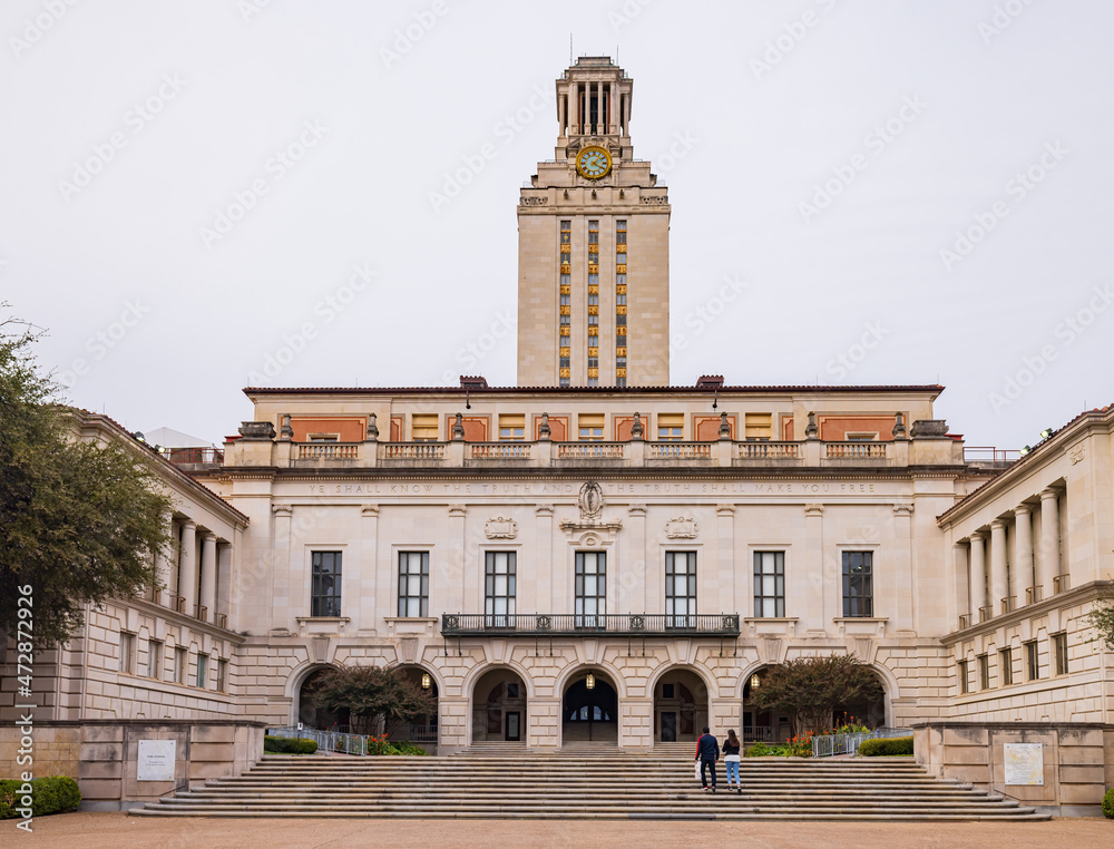 Overcast view of the UT Tower of University of Texas at Austin