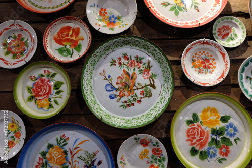 galvanized tray or Thai zinc-coated containers for various food Used to decorate the shop with shapes and colors that look old. beautiful classic