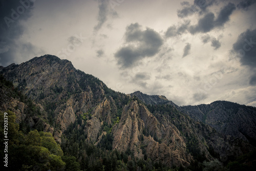 Scenic view of mountain scenery in a cloudy sky in Big Cottonwood Canyon, Salt Lake City, Utah, USA © Володимир Маценко