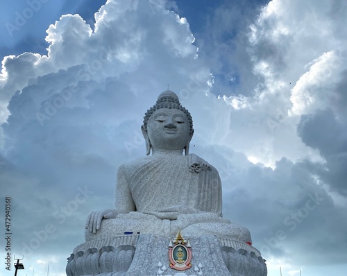 buddha statue