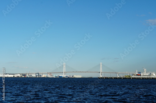 横浜、港、海、自然。　横浜は変わらずに輝いています。 © kuni