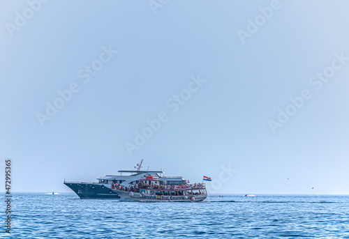 Sailing ship