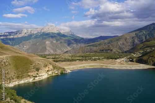 Fototapeta Naklejka Na Ścianę i Meble -  Beautiful lake in the mountains