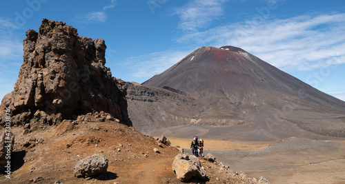Foto View of Mount Ngauruhoe and the Red Crater, Tongariro National Park, New Zealand