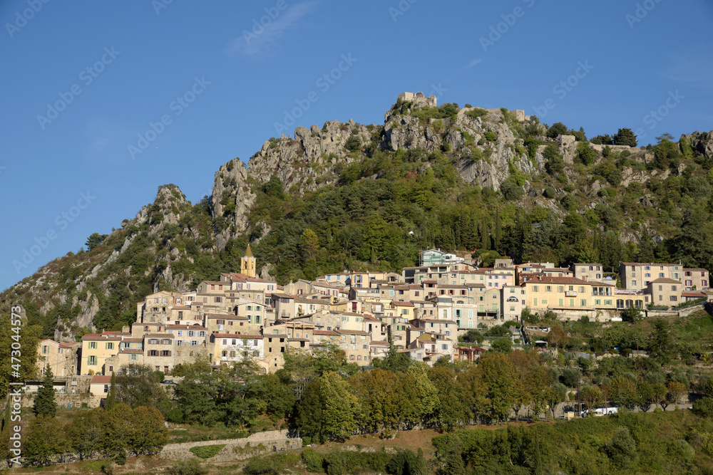 Sainte Agnès le village perché au début de l'automne - Alpes-Maritimes