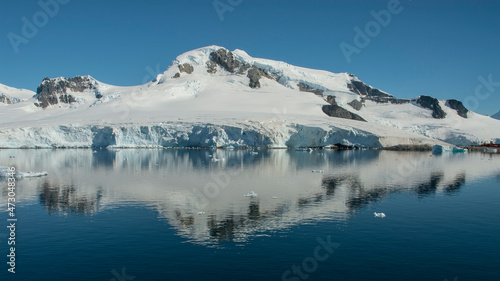 Lemaire strait coast, mountains and icebergs, Antartica
