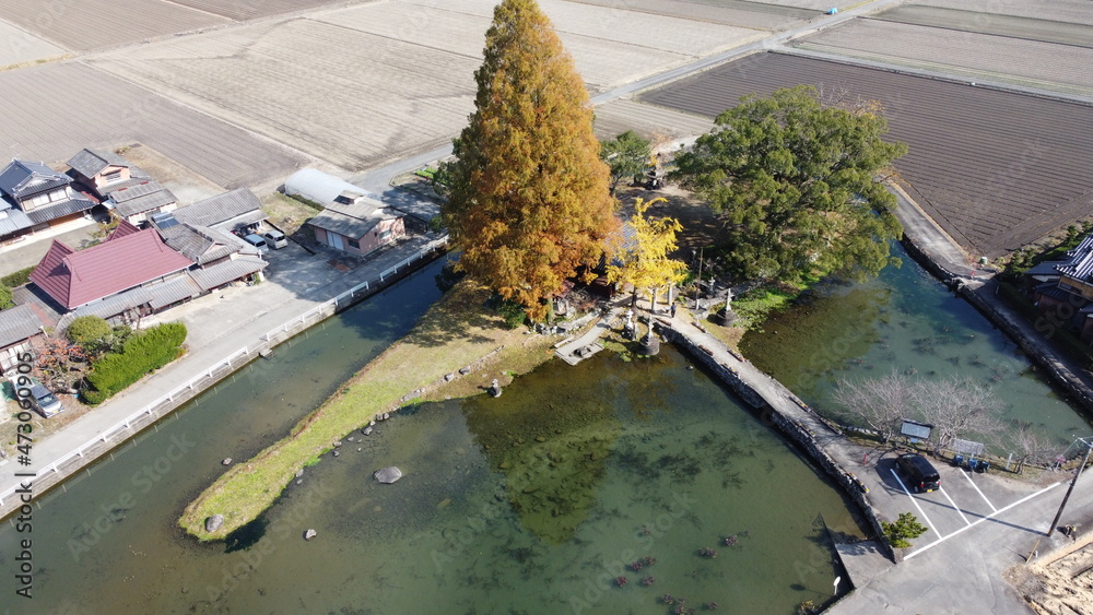Naklejka premium 縫ノ池のドローン空撮 【佐賀県杵島郡白石町】