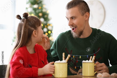 Happy daughter and father w...